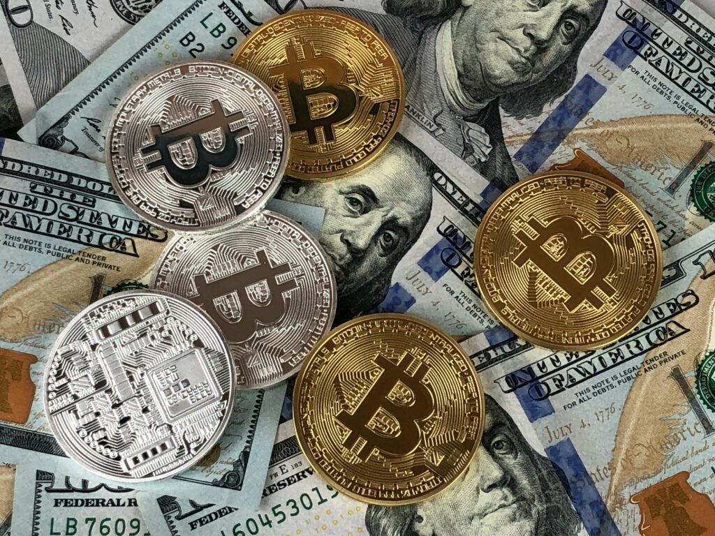 bitcoins sobre dinheiro